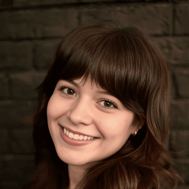Portrait of Daniella Perez, a professional stylist at Educe Salon, showcasing their expertise and style.
